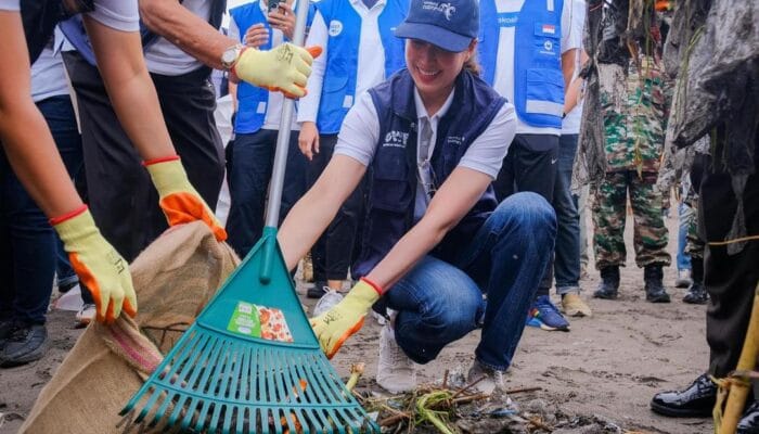Kemenpar Bersama Pemprov DKI dan AGP Gelar Gerakan Wisata Bersih di Kota Tua Jakarta