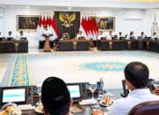 Presiden Prabowo Pimpin Sidang Kabinet Paripurna Bahas Evaluasi Semester Pertama Pemerintahan