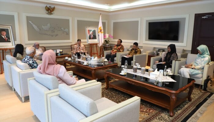 Menteri Rini: Anggota Ombudsman Republik Indonesia Harus Berintegritas dan Dapat Bersinergi