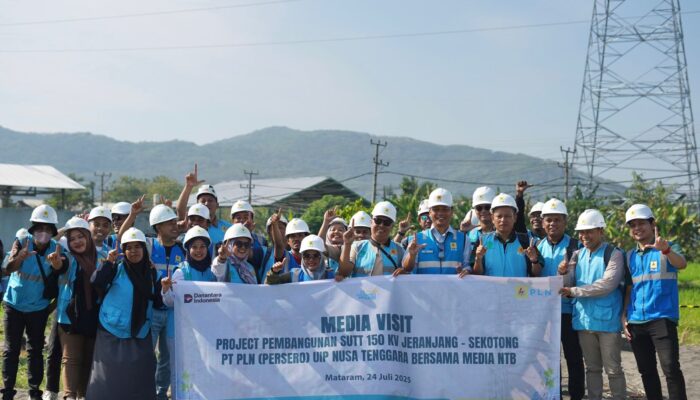 Sejumlah Wartawan di NTB Kunjungi Lokasi Pembangunan SUTT 150 KV Jeranjang-Sekotong