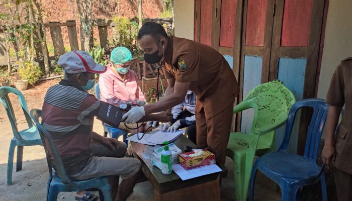 Dinkes Manggarai Kerahkan Sejumlah Nakes, Tangani Warga Akibat Dampak Kebakaran di TPA