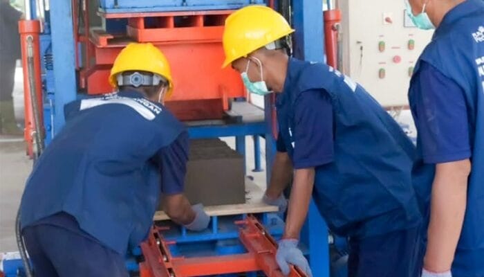 Dari Penjara ke Pusat Pemberdayaan: Warga Binaan Lapas Nusakambangan Produksi Batako dari FABA