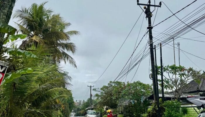 Jaringan Listrik Kembali Normal, Warga Bali Mulai Beraktivitas Lagi