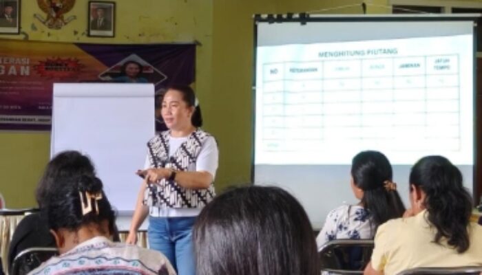 Meldyanti Hagur Tekankan Pentingnya Literasi Keuangan bagi Perempuan dalam Pelatihan UBSP Langke Rembong