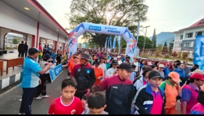 Momentum HUT PGRI dan HGN, Guru Langke Rembong Bersatu dalam Jalan Sehat Inspiratif