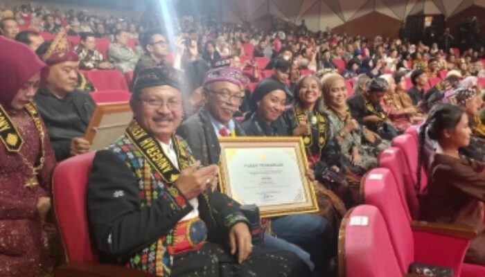Dari Manggarai untuk Indonesia, Felix Edon Raih Anugerah Kebudayaan