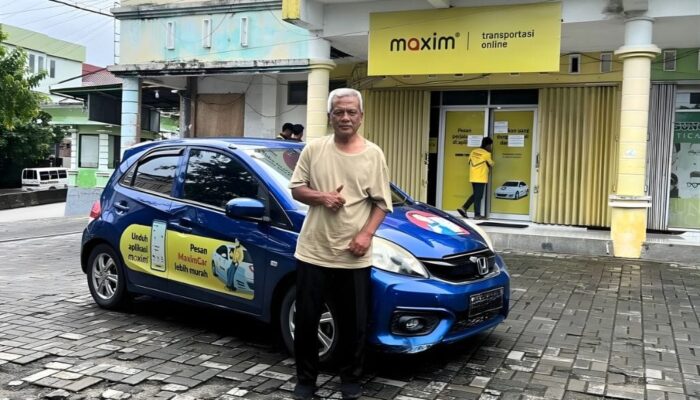 Kisah Heroik Mitra Driver Maxim di Kupang, Bantu Penumpang Melahirkan di Dalam Mobil