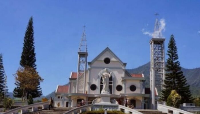 Paroki Katedral Ruteng Ajak Umat Bijak Sikapi Informasi yang Beredar