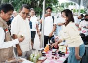 Pastikan Makanan Aman, Gubernur Melki bersama BPOM Tinjau Pasar Kuliner Takjil di Kota Kupang