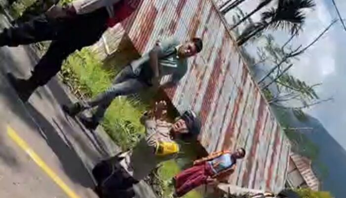 Dua Kelompok di Manggarai Nyaris “Saling Parang”, Polisi Sujud Redam Situasi, Pemda Cari Jalan Mediasi