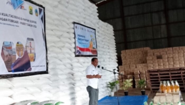 Penyaluran Bantuan Pangan CPP, Bupati Hery Nabit: Wujud Nyata Kehadiran Pemerintah