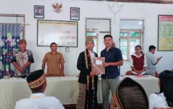Maju Pilkades Pinggang, Valerius Isnoho Tegaskan Pentingnya Kebersamaan dan Persatuan Warga