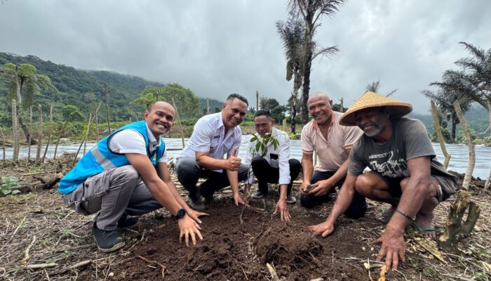 PLN UIP Nusra Luncurkan Program Agroforestry Hetero, Dukung Kemandirian Ekonomi Masyarakat Desa Wewo