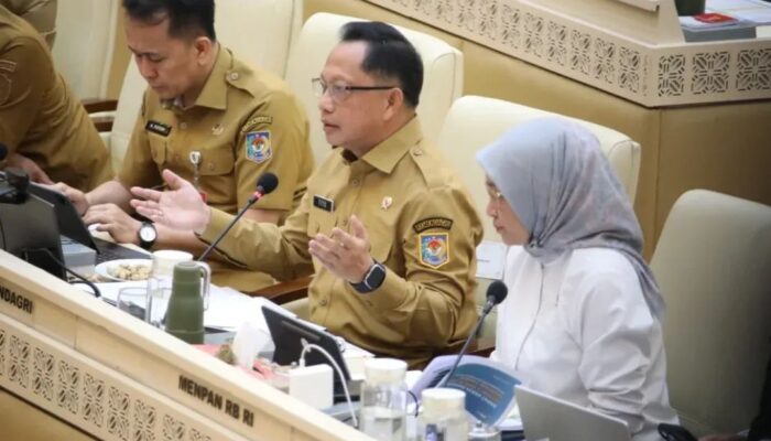 Mendagri Ingatkan Kepala Daerah Setop Rekrut Honorer Baru: Jadi Beban Belanja Pegawai