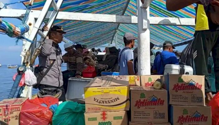 Polisi yang Mengabdi dengan Hati: Kisah Kapolsek Pulau Ende yang Menjadi Imam, Guru Ngaji, dan Sahabat Masyarakat