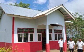 PLN Bantu Renovasi Gedung Perpustakaan SD Inpres Kaca Satarmese