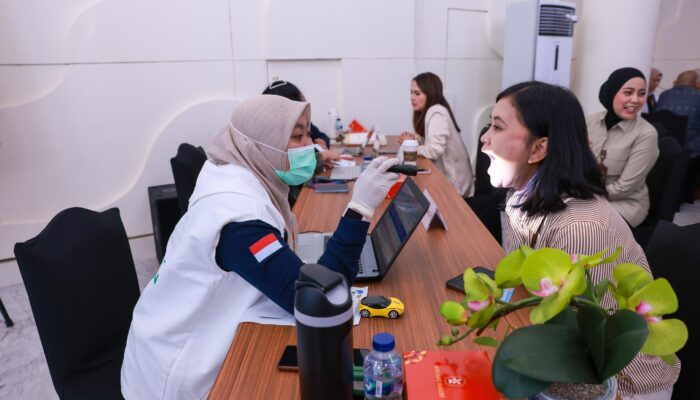 Cegah Penyakit Kronis di Perkantoran, 235 Pegawai Bakom RI Jalani Cek Kesehatan Gratis