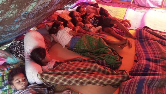 Kisah Warga Kampung Mengge Pascagempa: Bertahan Sendiri di Tengah Keterbatasan