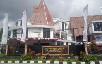 Penyidikan Kasus Dugaan Korupsi DP3AKB Manggarai Timur Dibayangi Pembesar, Kejari Manggarai: Penanganannya On The Track dan Tanpa Intervensi