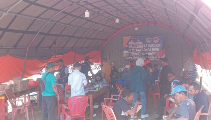 Ribuan Rumah Rusak Pascagempa, Pemkab Mabar Salurkan 53 Ton Beras ke Warga