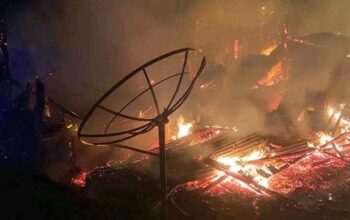 Kebakaran Hebat Terjadi di Reok Barat, Dua Rumah Ludes Dilalap Api