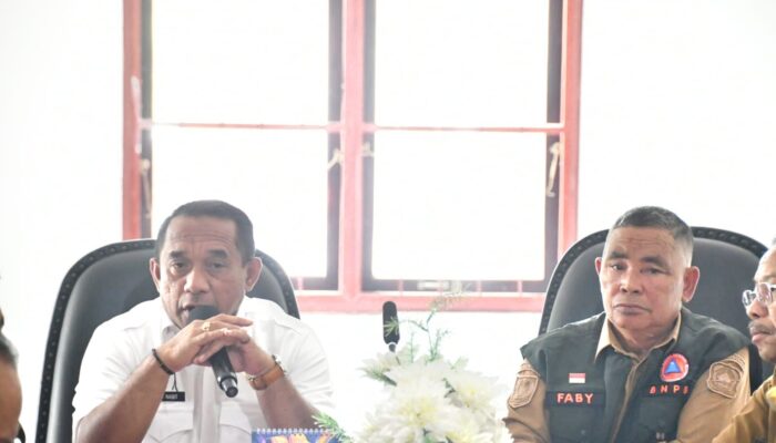 Pasca Gempa M7,7, Pemkab Manggarai Mulai Jalankan Roda Pemerintahan dari Stadion Golo Dukal