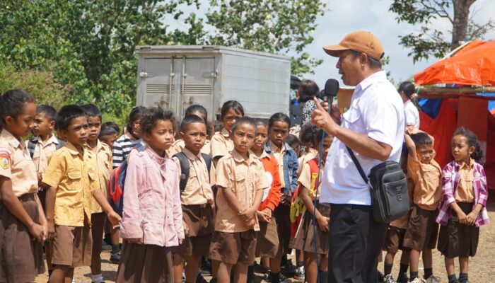 Diskominfo Manggarai Ajak Pelajar SD Jadi Pasukan Siaga Gempa