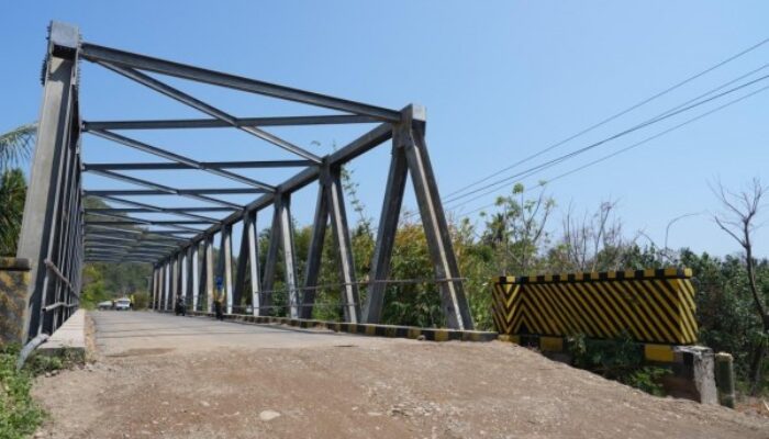 Jalan dan Jembatan Pascagempa NTT Pulih, 651 Prasarana Masih Dalam Penanganan