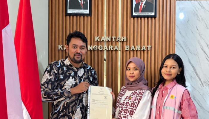 PLN UIP Nusra Berhasil Kantongi 61 Sertifikat Tanah, Srikandi PLN Turut Ambil Peran